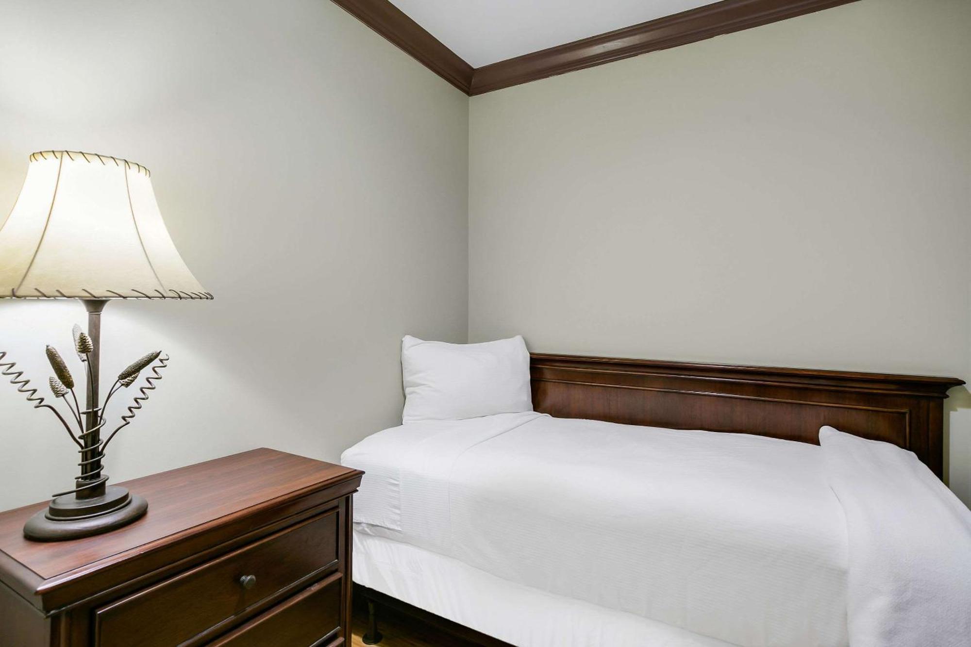 Water Street Hotel & Marina, Ascend Hotel Collection Apalachicola Bagian luar foto